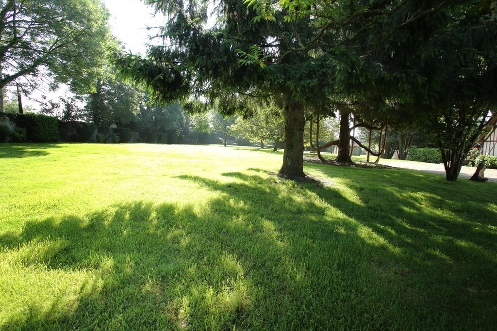 Saint-Martin-aux-Chartrains Manoir Le Mesnil Bed & Breakfast エクステリア 写真