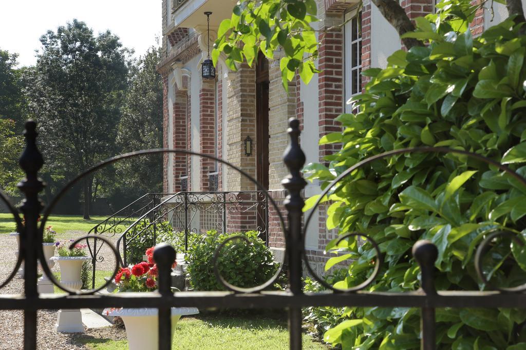 Saint-Martin-aux-Chartrains Manoir Le Mesnil Bed & Breakfast エクステリア 写真