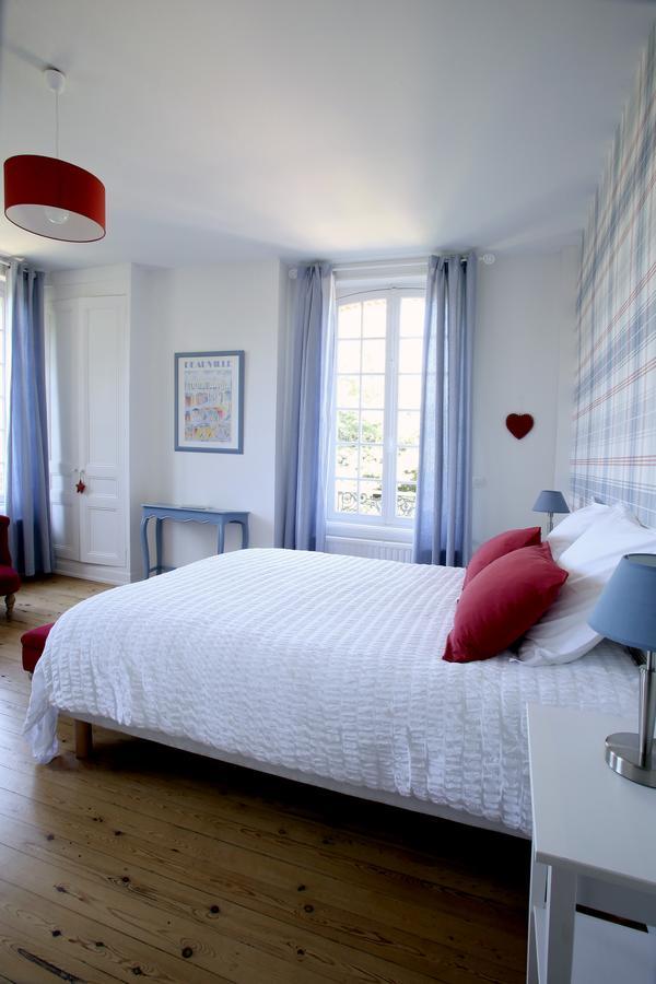 Saint-Martin-aux-Chartrains Manoir Le Mesnil Bed & Breakfast エクステリア 写真
