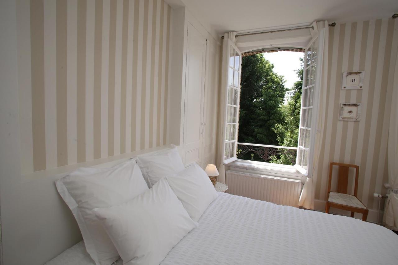 Saint-Martin-aux-Chartrains Manoir Le Mesnil Bed & Breakfast エクステリア 写真